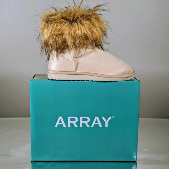 NWT ARRAY TELLURIDE FAUX FUR SLIP ON ANKLE BOOTS - 9 - Picture 6 of 6